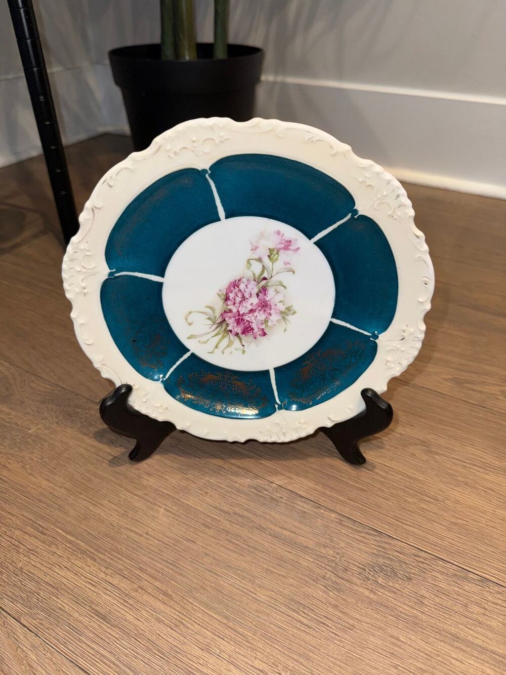 Vintage Beautiful Austria Pink Rose /Blue Plate 9”